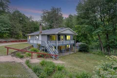 2794 LOGGING Trail, West Branch, MI 48661