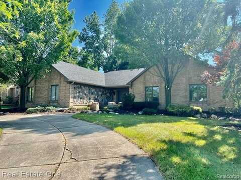 6859 RAVINES Circle, West Bloomfield, MI 48322