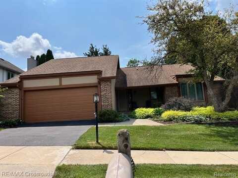 2595 WOODHILL Drive, Okemos, MI 48864