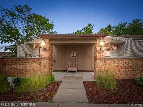 25635 Lexington, South Lyon, MI 48178