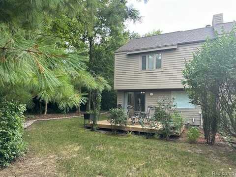 2511 HOLLY OAK Court, Flint, MI 48532