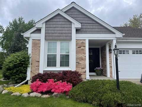 384 HUNTINGTON, Rochester Hills, MI 48307