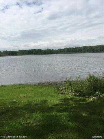 0000 HIghland Park Drive, Highland, MI 48356