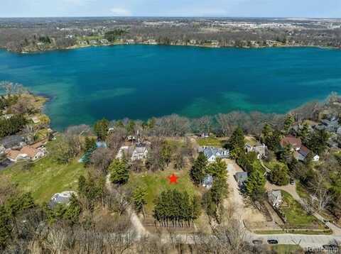 940 LAKE ANGELUS Shores, Lake Angelus, MI 48326