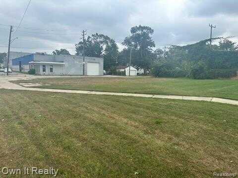 2062 E 9 MILE Road, Warren, MI 48091