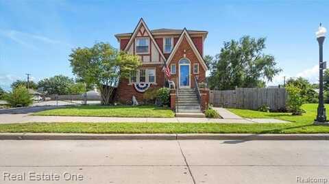 153 SAINT JOHNS Street, Wyandotte, MI 48192