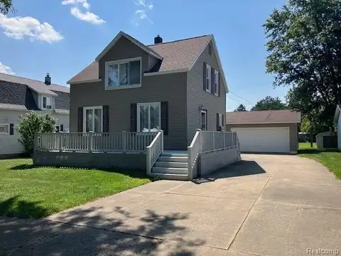 241 BUFFALO Street, Bad Axe, MI 48413