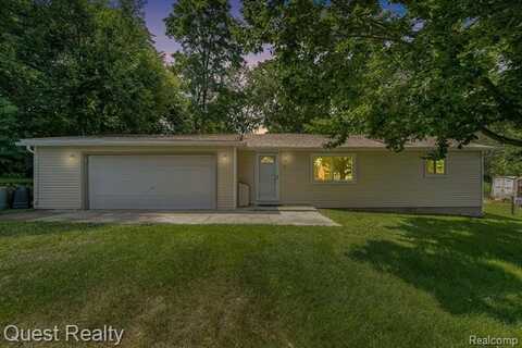 31 N WINDING Drive, Waterford, MI 48328