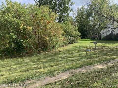 8023 SENECA Street, Goodrich, MI 48438