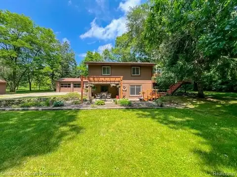 4370 MAYBEE Road, Lake Orion, MI 48359