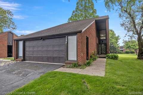 18 Blair Lane, Dearborn, MI 48120