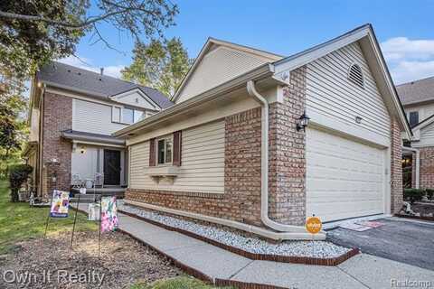 6893 PEBBLE PARK Circle, West Bloomfield, MI 48322