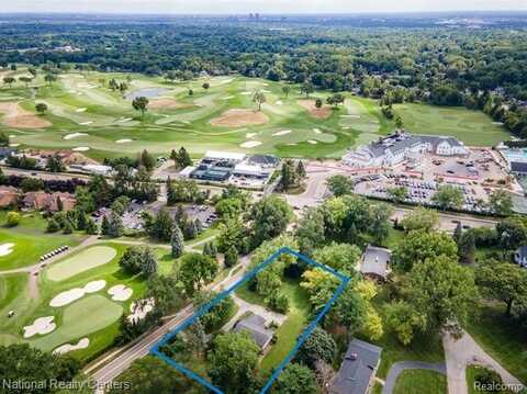 6450 GILBERT LAKE Road, Bloomfield Hills, MI 48301