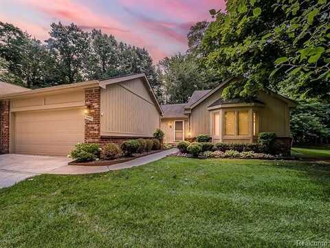 36997 DRIFTWOOD, Farmington Hills, MI 48331