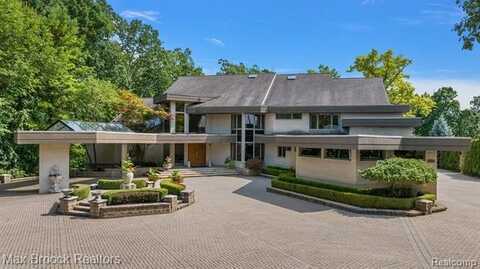 1555 Lone Pine Road, Bloomfield Hills, MI 48302