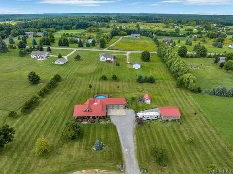 4000 SKINNER LAKE Road, Lapeer, MI 48446