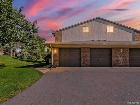 6654 MAPLE LAKES Drive, West Bloomfield, MI 48322