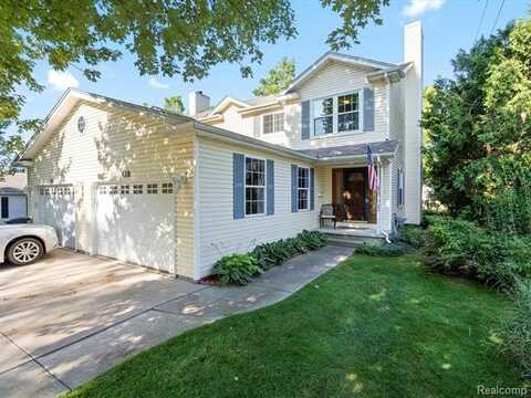 62 S WASHINGTON Street, Lake Orion, MI 48362