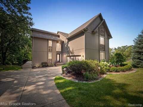 3787 LOCUST Drive, Oakland, MI 48363