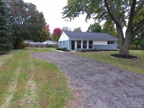 4736 SUMMERHILL Drive, Clarkston, MI 48346