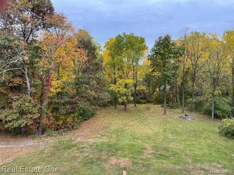 000 Dequindre, Oakland, MI 48363