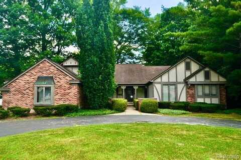 6081 DUNMORE Drive, West Bloomfield, MI 48322