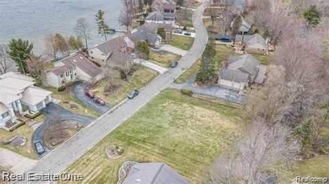 0 Voorheis Lake Ct, lot 121, Lake Orion, MI 48360