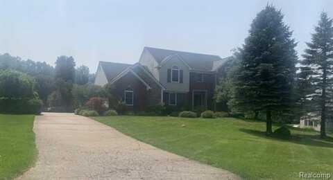 5029 ASHFORD Road, Clarkston, MI 48348