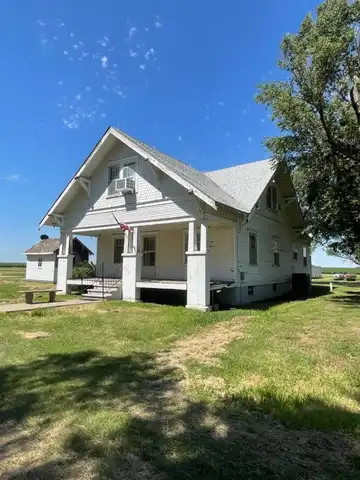 2367 H Road, Garfield, KS 67529