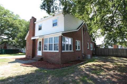 10 COLONIAL Place, Newport News, VA 23601