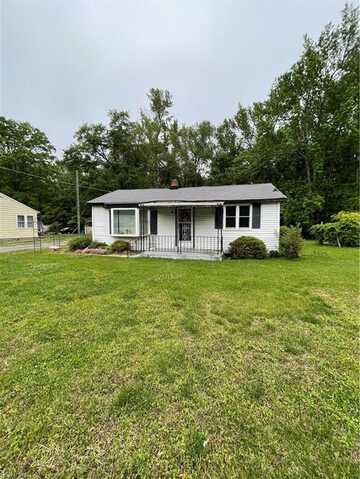 37505 General Mahone Boulevard, Ivor, VA 23866