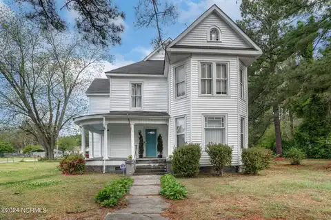 314 S Dennis Street, Enfield, NC 27823