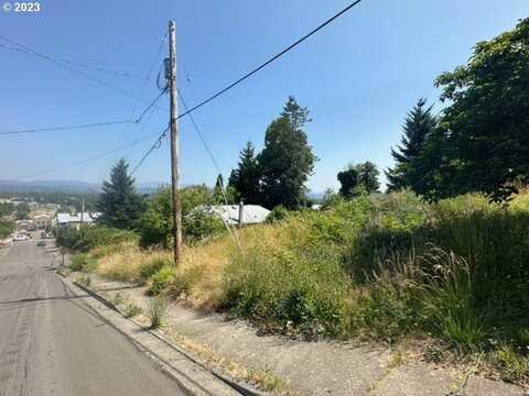 208 SE 3RD ST, Troutdale, OR 97060