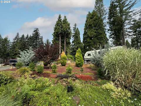 54432 McKenzie HWY, Blue River, OR 97413