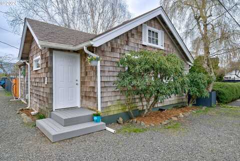 4716 L PL, Long Beach, WA 98631