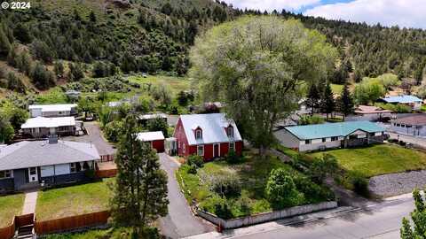 640 SE HILLCREST RD, John Day, OR 97845