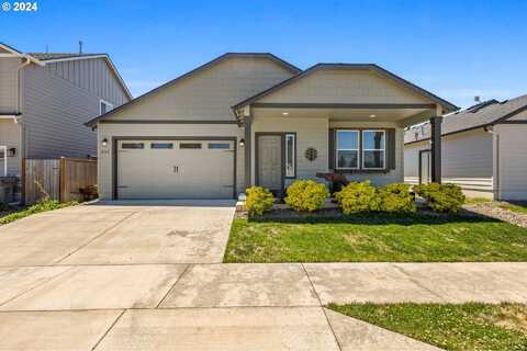 2262 GLEANNS WAY, Lebanon, OR 97355