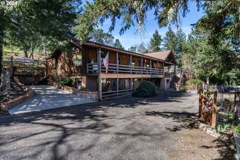 460 FOX HILL LN, Roseburg, OR 97470