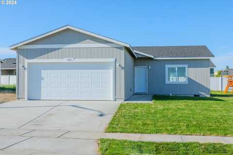 250 ROSALYNN DR, Stanfield, OR 97875