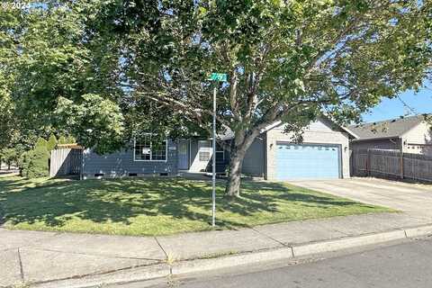 2093 8TH ST, Springfield, OR 97477