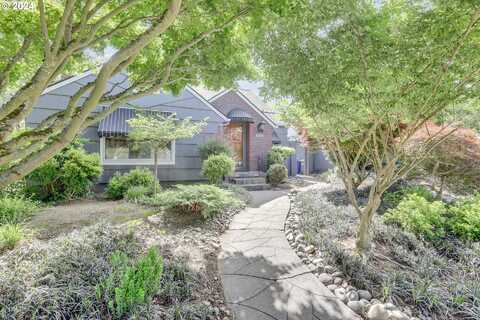 5736 NE 32ND PL, Portland, OR 97211