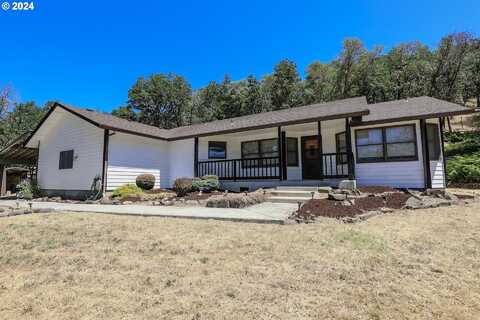 495 SINCLAIR LN, Roseburg, OR 97471