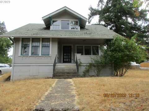 612 N STATE ST, Sutherlin, OR 97479