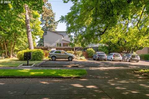 4103 SE TAGGART ST, Portland, OR 97202