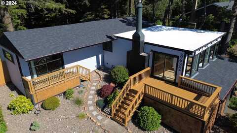 3632 SE DUNE AVE, Lincoln City, OR 97367