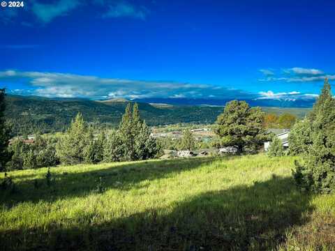 229 VALLEY VIEW DR, John Day, OR 97845