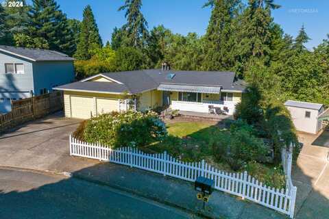 2004 E HAWTHORNE LOOP, Newberg, OR 97132