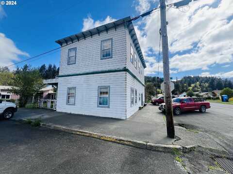 510 FIR ST, Powers, OR 97466