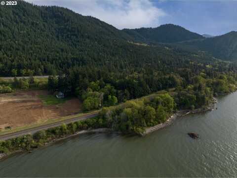 5000 MITCHELL POINT DR, Hood River, OR 97031