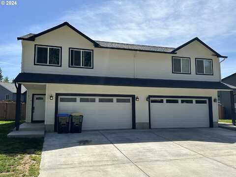 213 OAK ST, Winlock, WA 98596